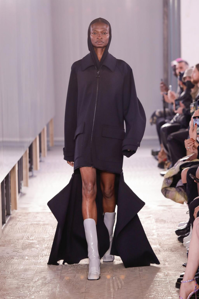sfilata trussardi collezione donna autunno inverno milano fashion week