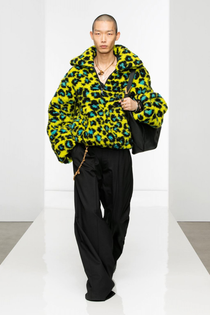 sfilata versace autunno inverno collezione uomo
