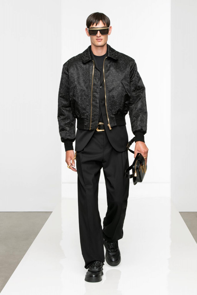 sfilata versace autunno inverno collezione uomo