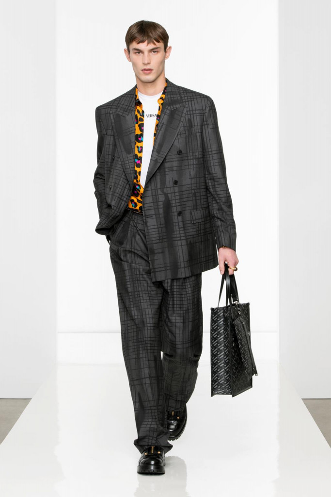 sfilata versace autunno inverno collezione uomo