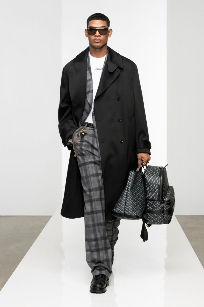 sfilata versace autunno inverno collezione uomo