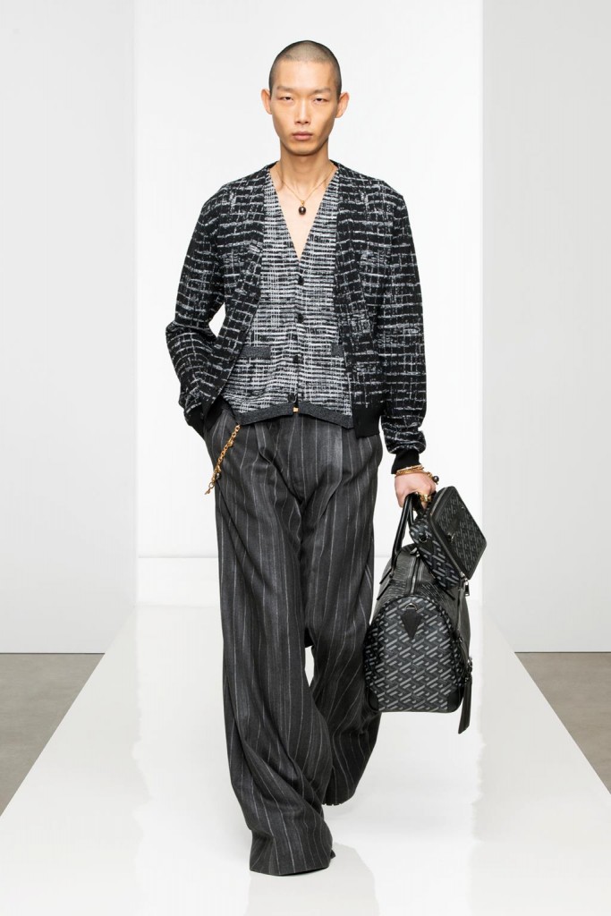sfilata versace autunno inverno collezione uomo