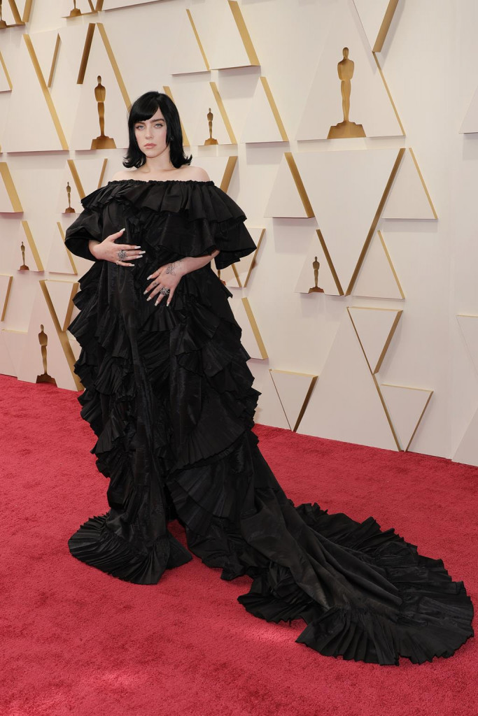 Billie Eilish in Gucci (Getty Images)