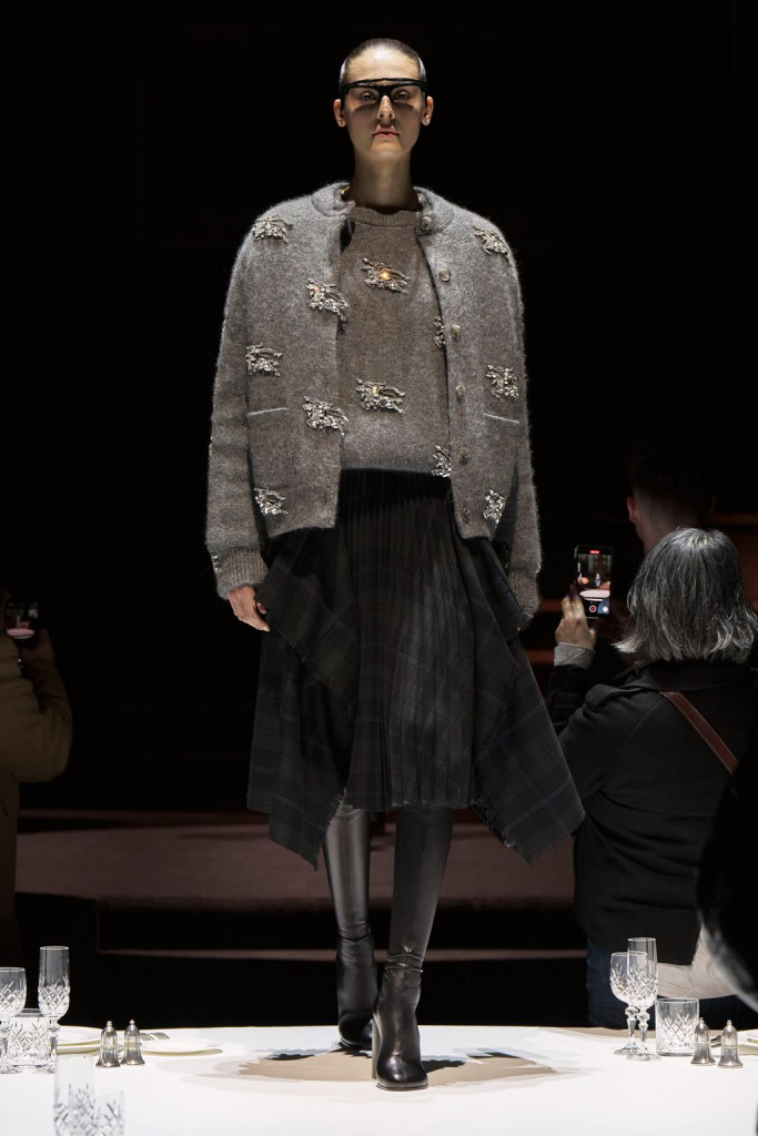 sfilata burberry donna autunno inverno