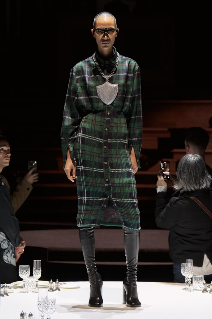 sfilata burberry donna autunno inverno