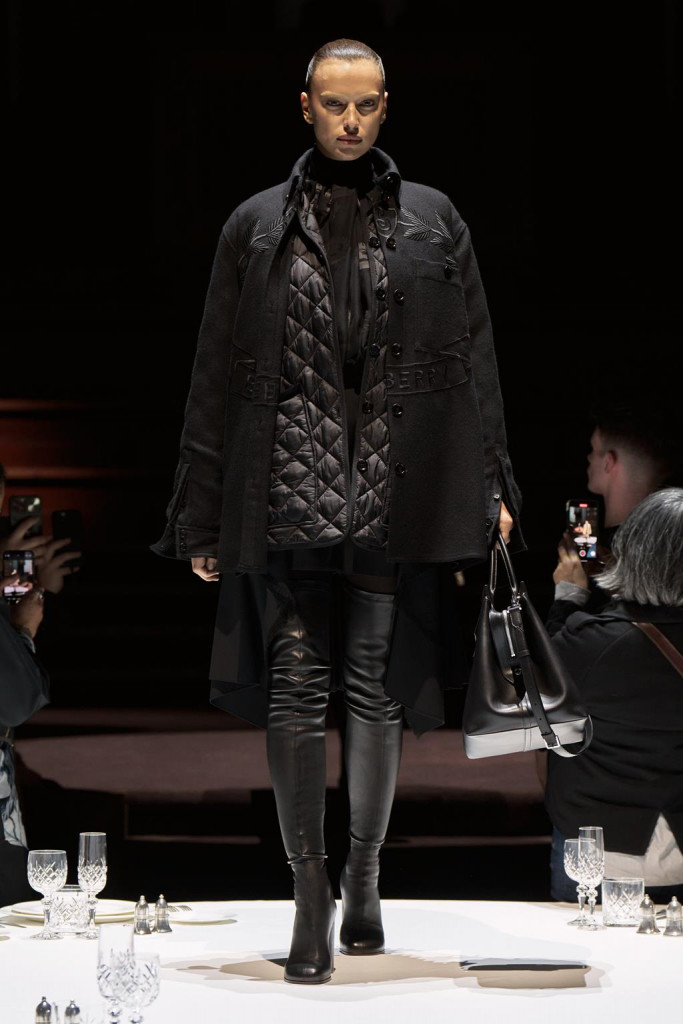 sfilata burberry donna autunno inverno