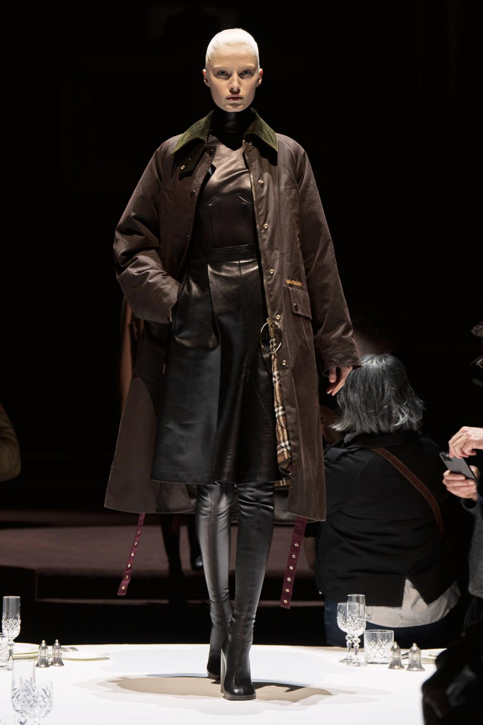 sfilata burberry donna autunno inverno