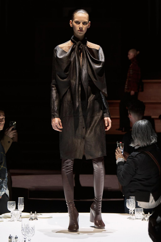 sfilata burberry donna autunno inverno