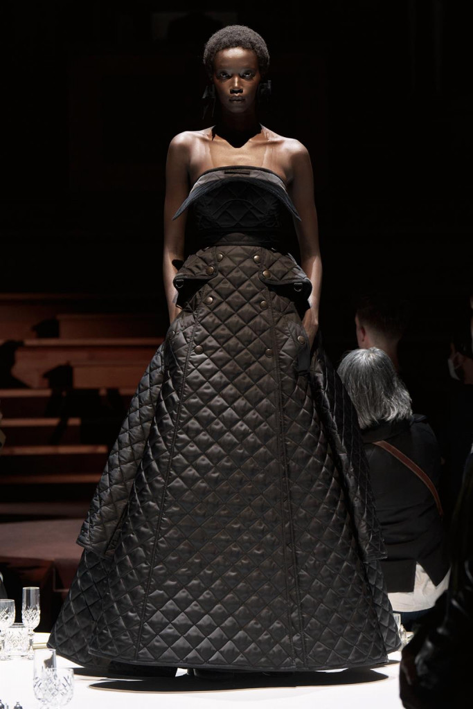 sfilata burberry donna autunno inverno