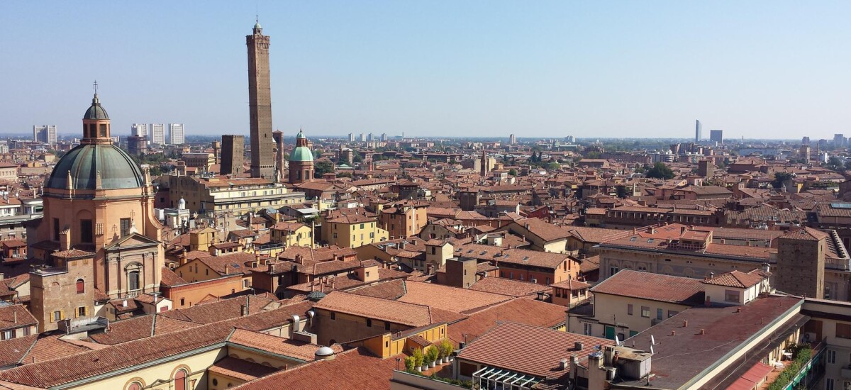 bologna vista dall'alto