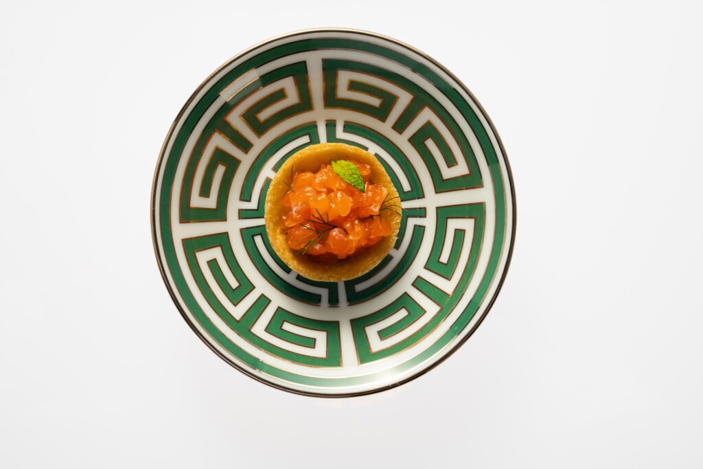 Amuse bouche_tartelette di trota_Chef Filippo Sinisgalli_Ristorante Zur Kaiserkron