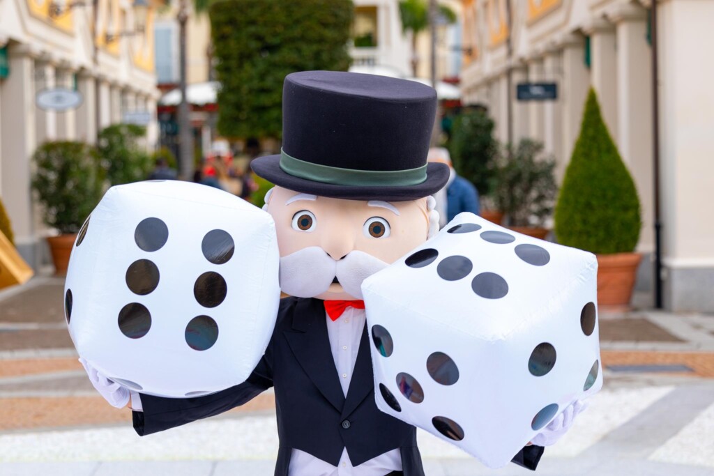 MCARTHURGLEN_MONOPOLY_LA REGGIA