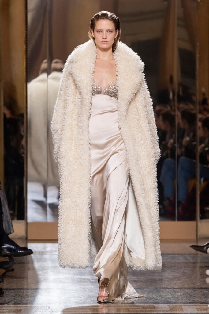 ermanno scervino collezione donna autunno inverno foto sfilata