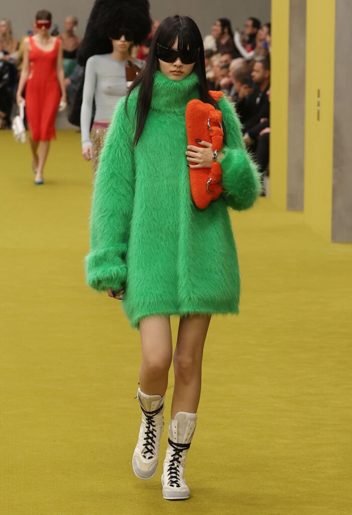 gucci collezione donna foto sfilata autunno inverno
