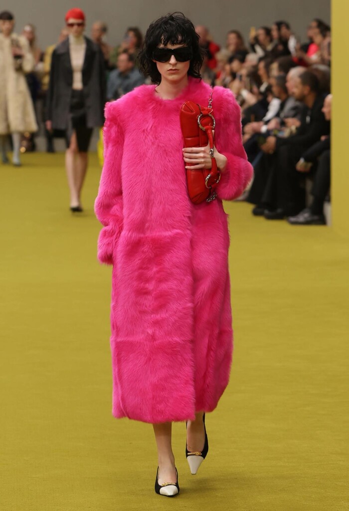 gucci collezione donna foto sfilata autunno inverno
