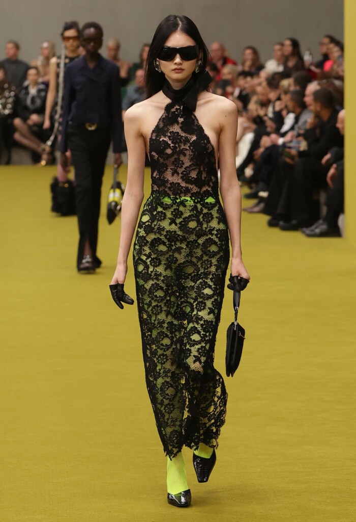 gucci collezione donna foto sfilata autunno inverno
