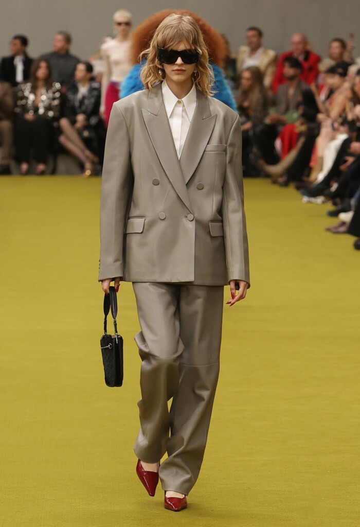 gucci collezione donna foto sfilata autunno inverno