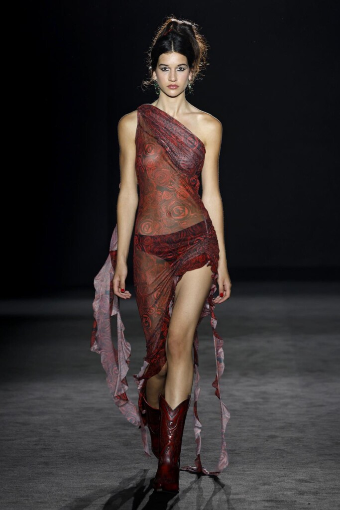 Sfilata 404 Studio 080 Barcelona Fashion
