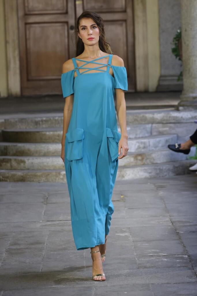 sfilata oblique creations collezione donna