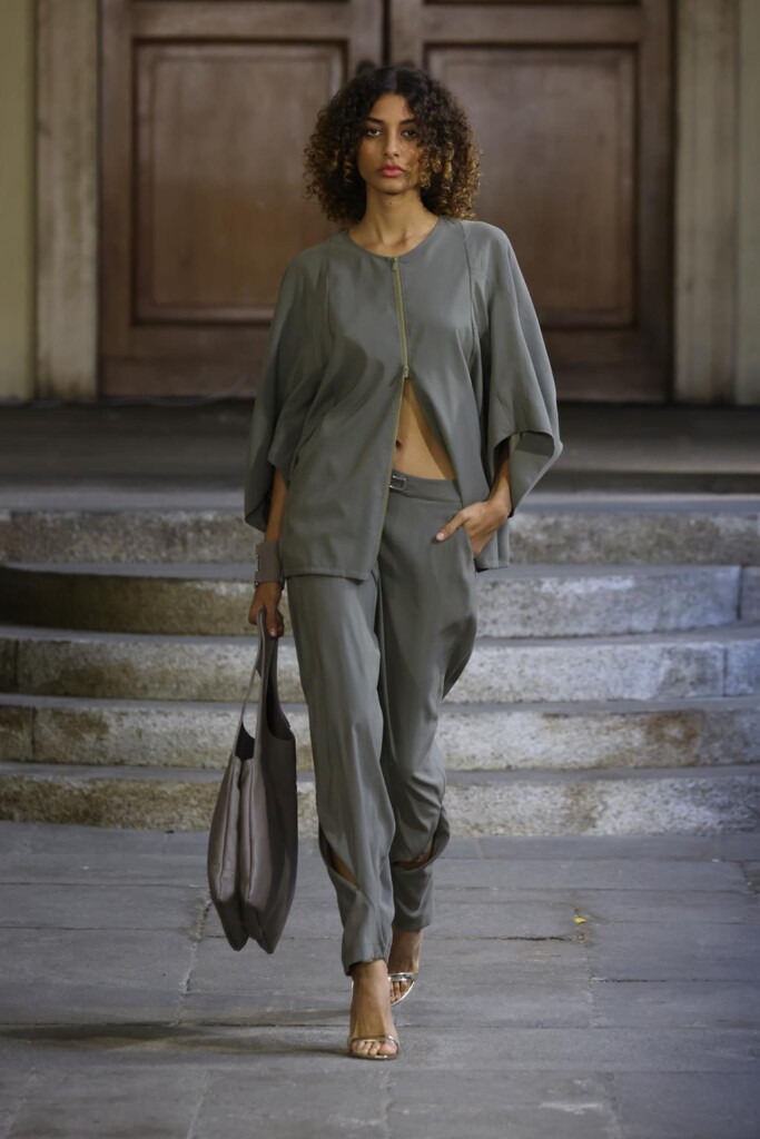 sfilata oblique creations collezione donna