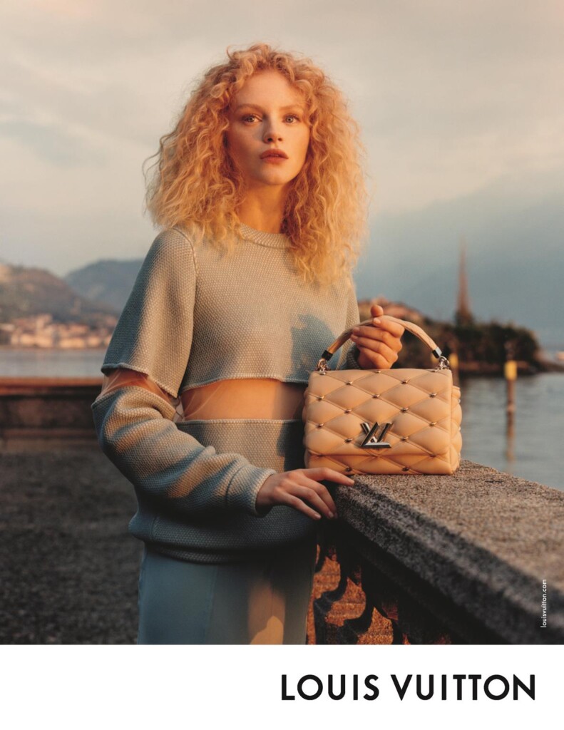Louis Vuitton - campagna cruise 2024 con Emma Laird