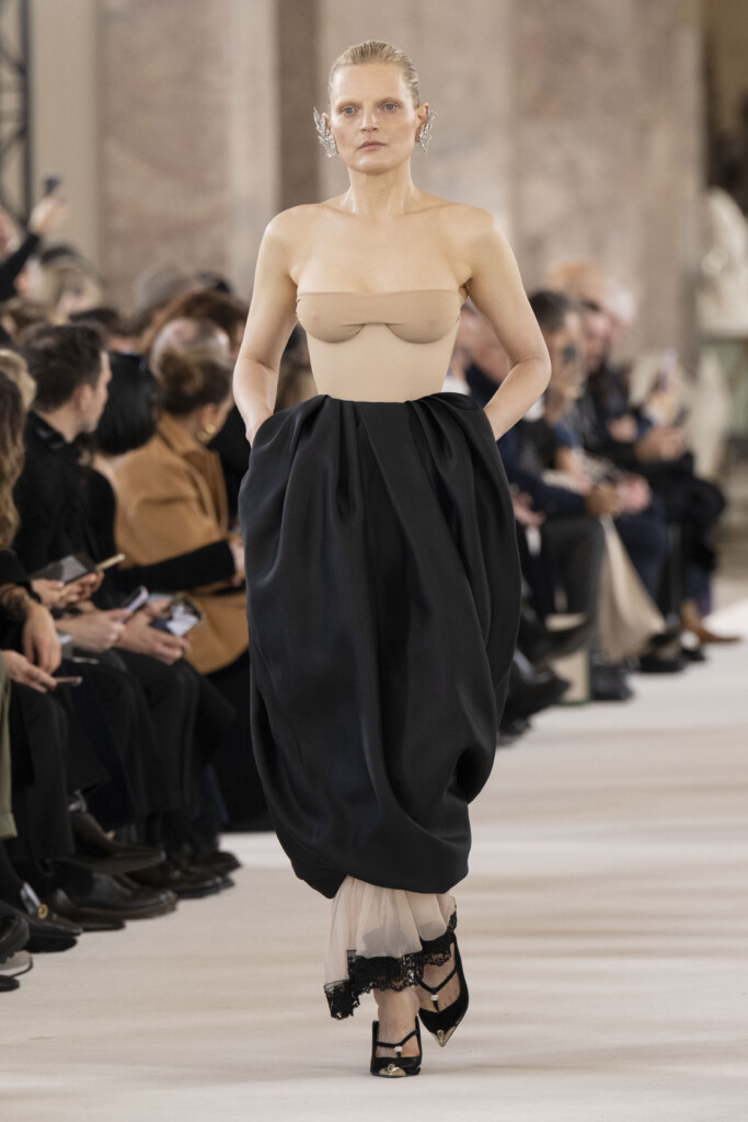 schiaparelli sfilata 2024