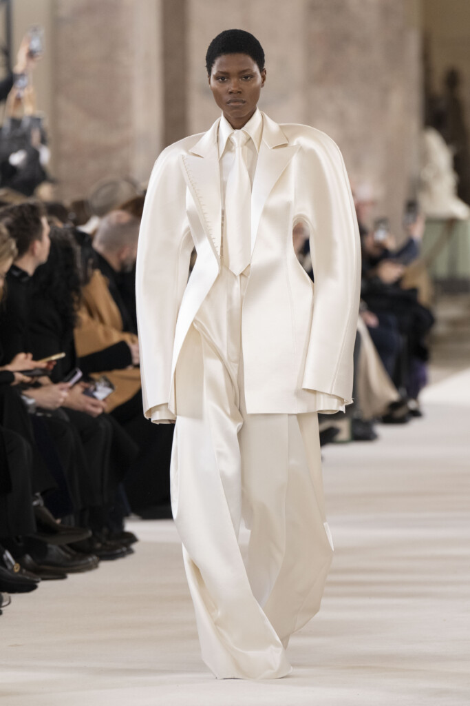 schiaparelli sfilata 2024