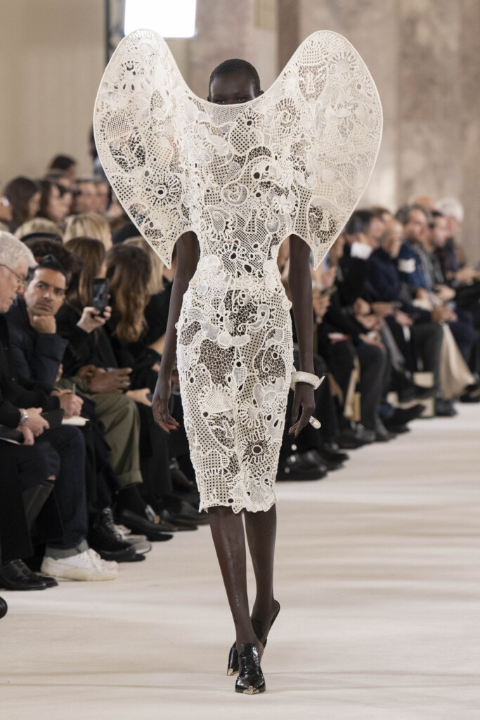 schiaparelli sfilata 2024