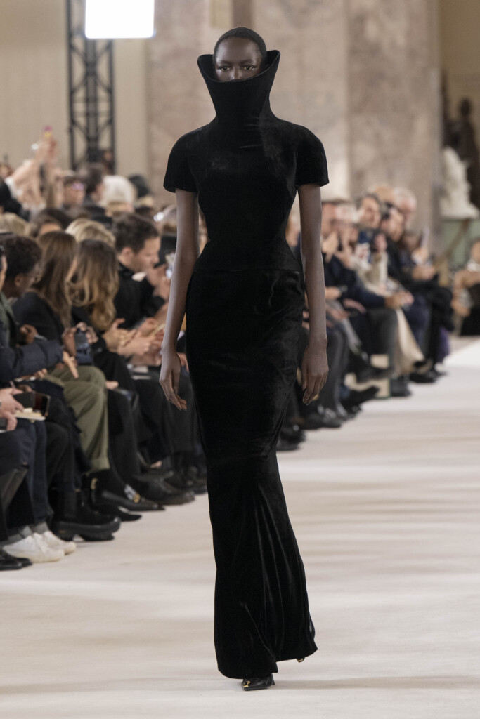 schiaparelli sfilata 2024