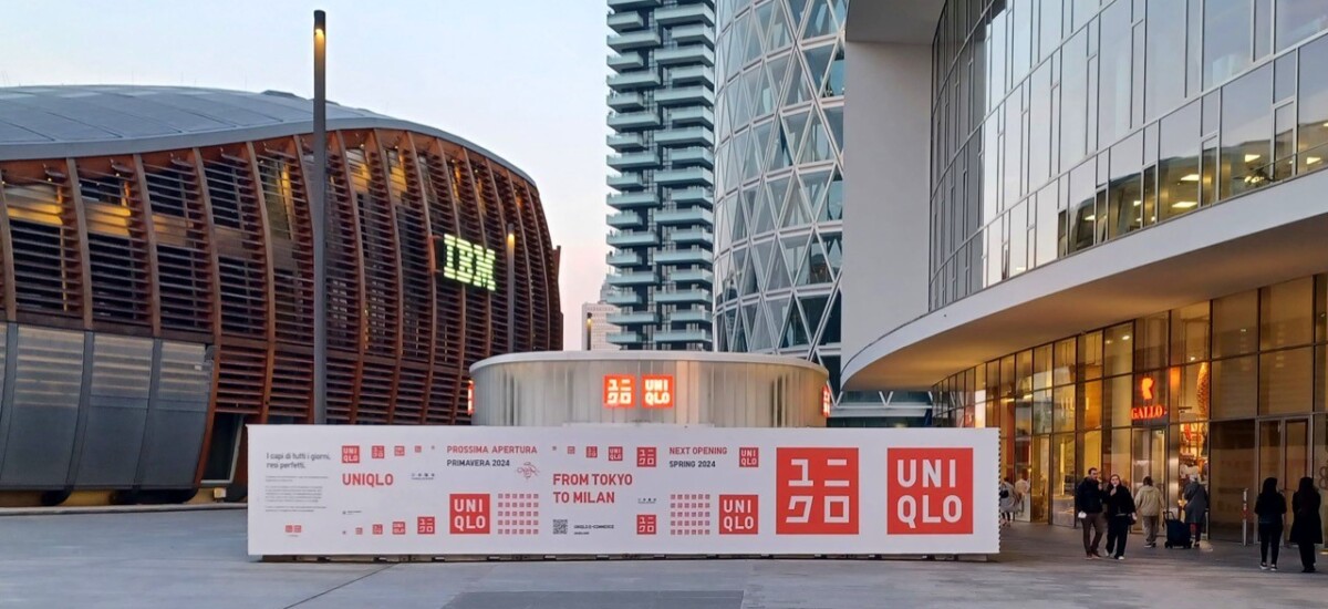uniqlo - opening gae aulenti