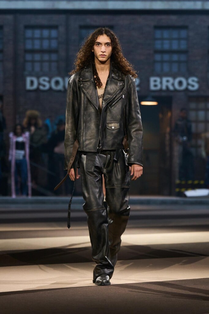 sfilata dsquared2 collezione autunno inverno 2025 celebra 30 anni brand milano fashion week foto