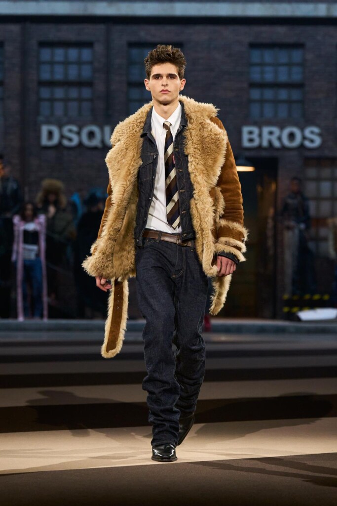 sfilata dsquared2 collezione autunno inverno 2025 celebra 30 anni brand milano fashion week foto