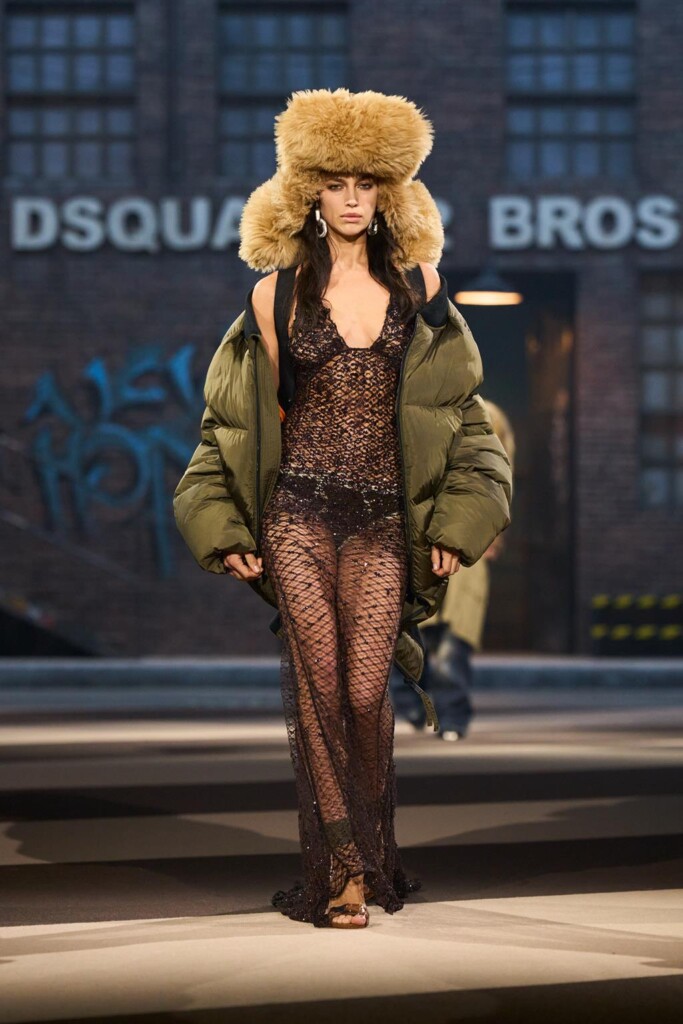 sfilata dsquared2 collezione autunno inverno 2025 celebra 30 anni brand milano fashion week foto