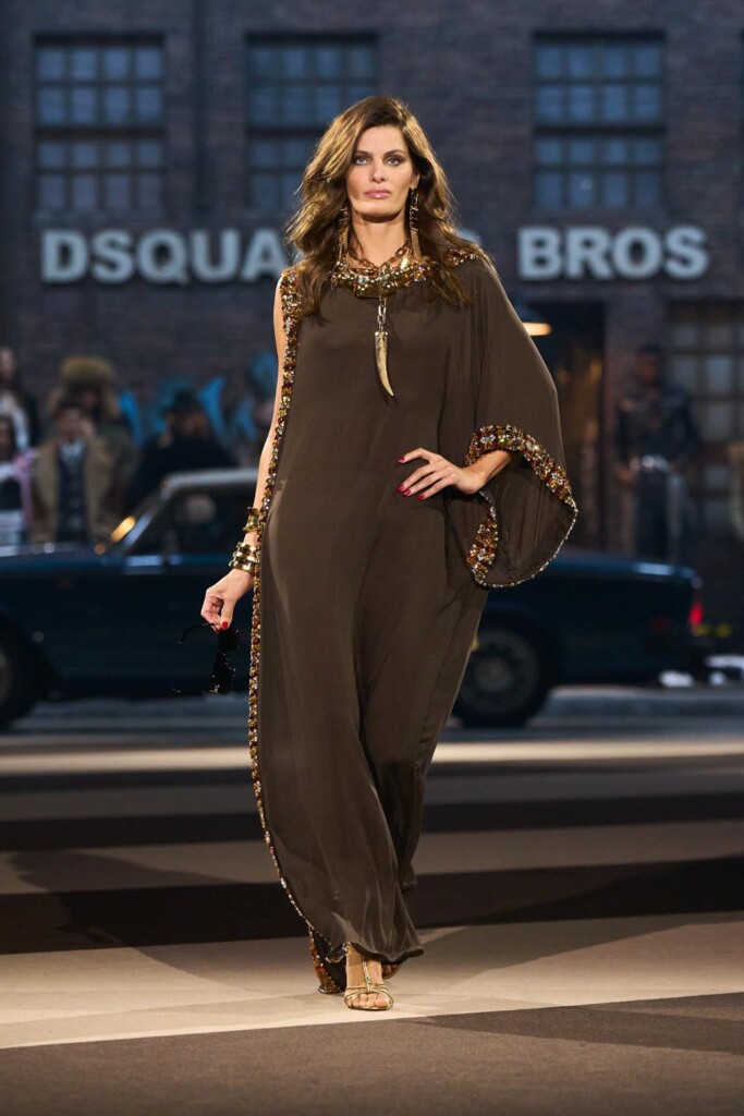 sfilata dsquared2 collezione autunno inverno 2025 celebra 30 anni brand milano fashion week foto