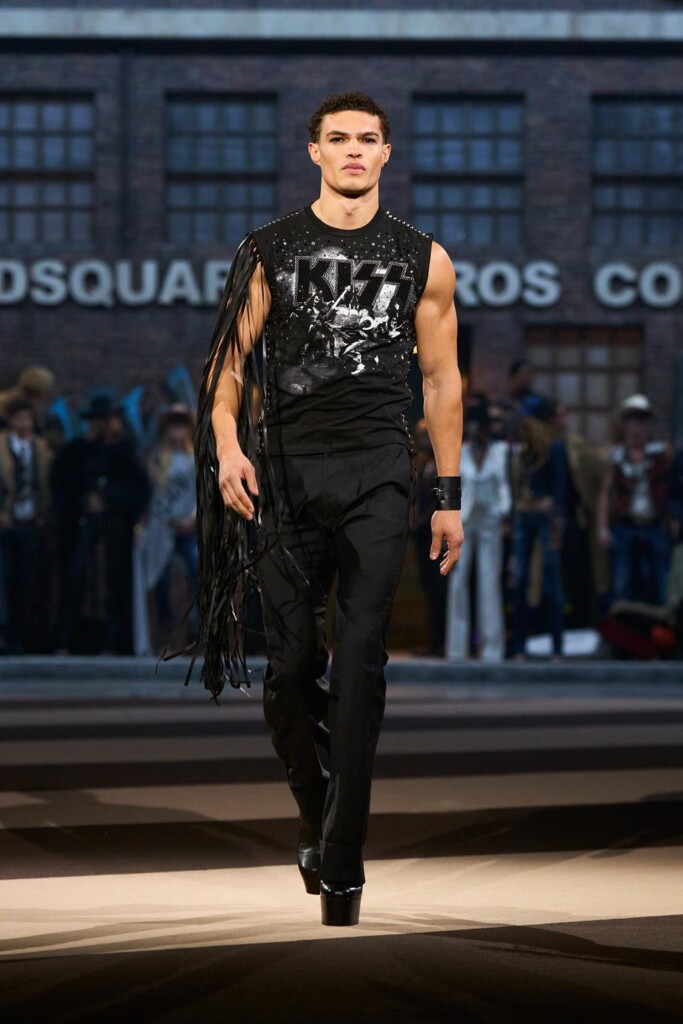sfilata dsquared2 collezione autunno inverno 2025 celebra 30 anni brand milano fashion week foto