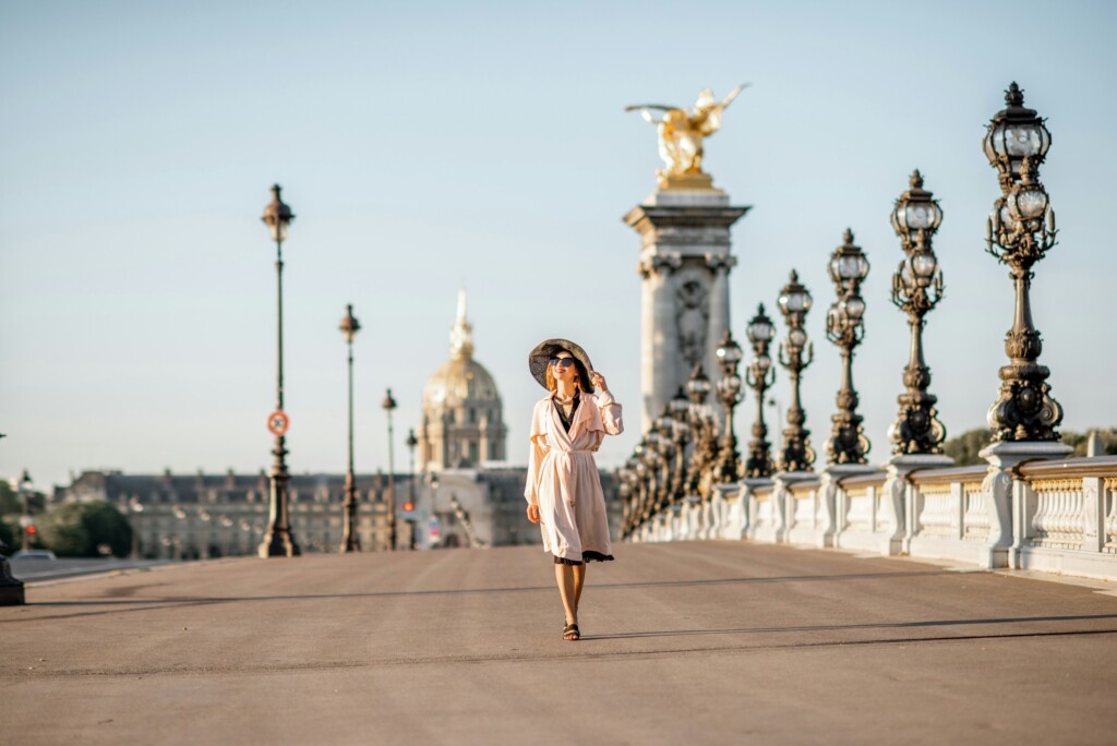 paris haute couture vs alta moda roma